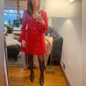 Monique Lhuillier Lace Cocktail Dress (0P)